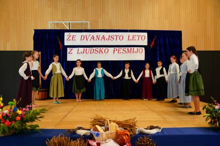 25.2.2024_ljudski pevci in godci trebelno_FOTO_studioPraprotKa52